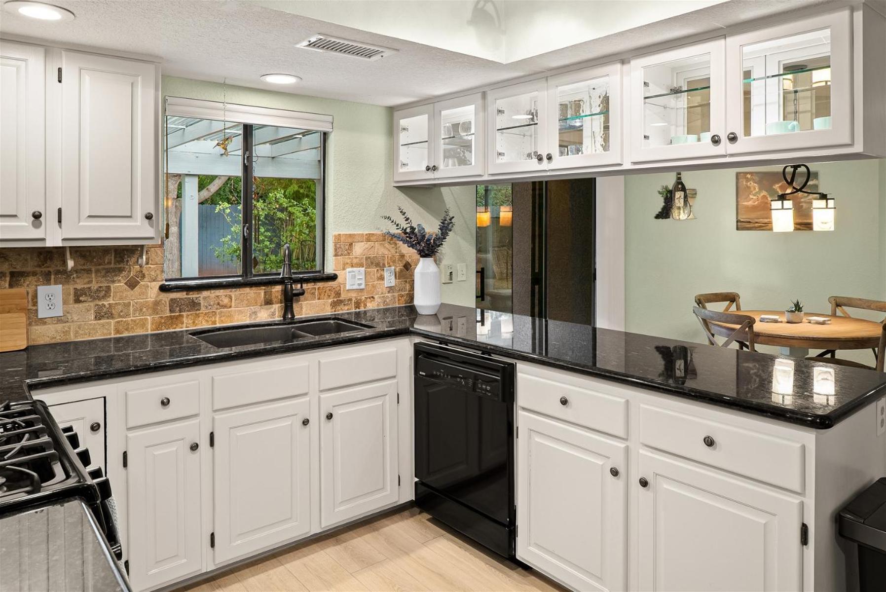 Spacious W Sedona 4 Bedroom Contemporary House! Exterior photo